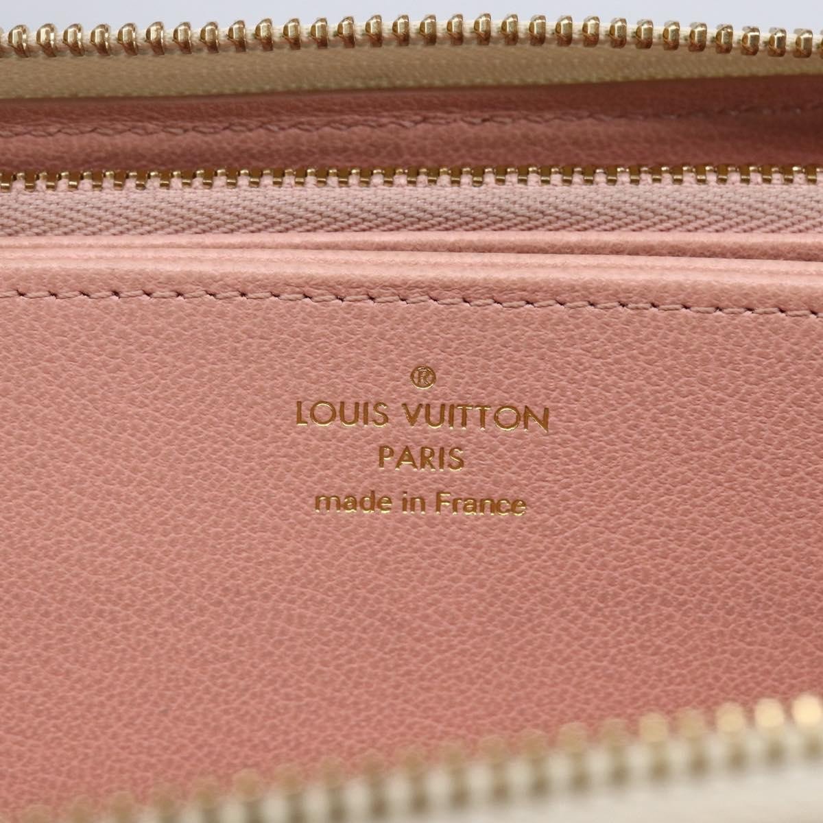 Louis Vuitton Coussin Zippy Monogram Embossed Lambskin Roze