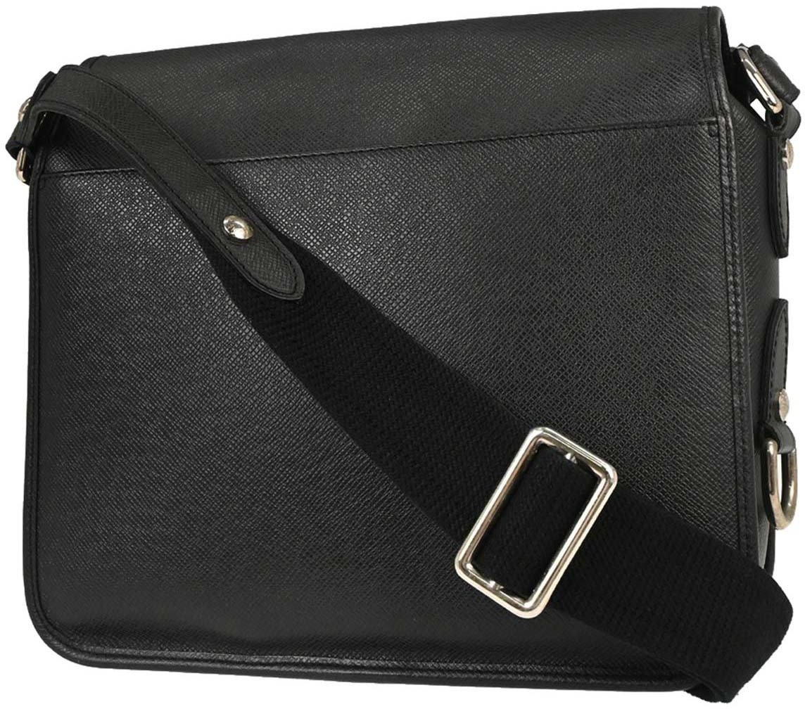 Louis Vuitton Andrei Messenger Taiga Leather Zwart