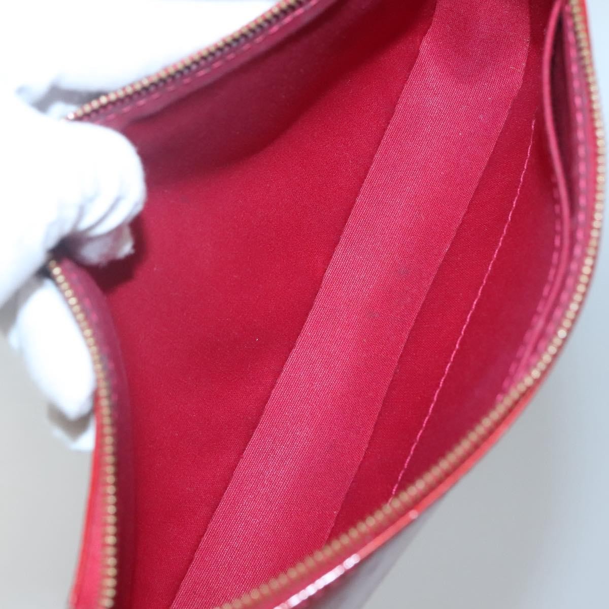 Louis Vuitton Louis Vuitton Pochette Accessoires vernis Rood