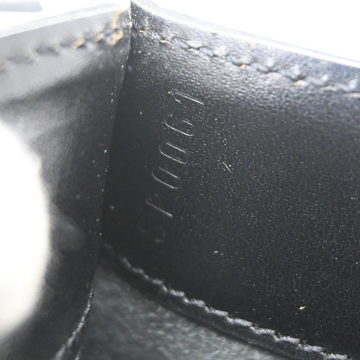 Louis Vuitton Demi Lune Pochette Epi Leather Zwart