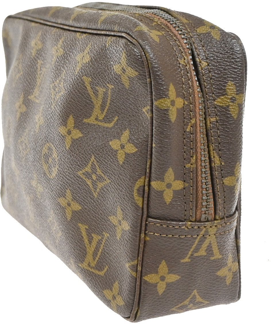 Louis Vuitton Toiletry Pouch Monogram Canvas 23 Bruin