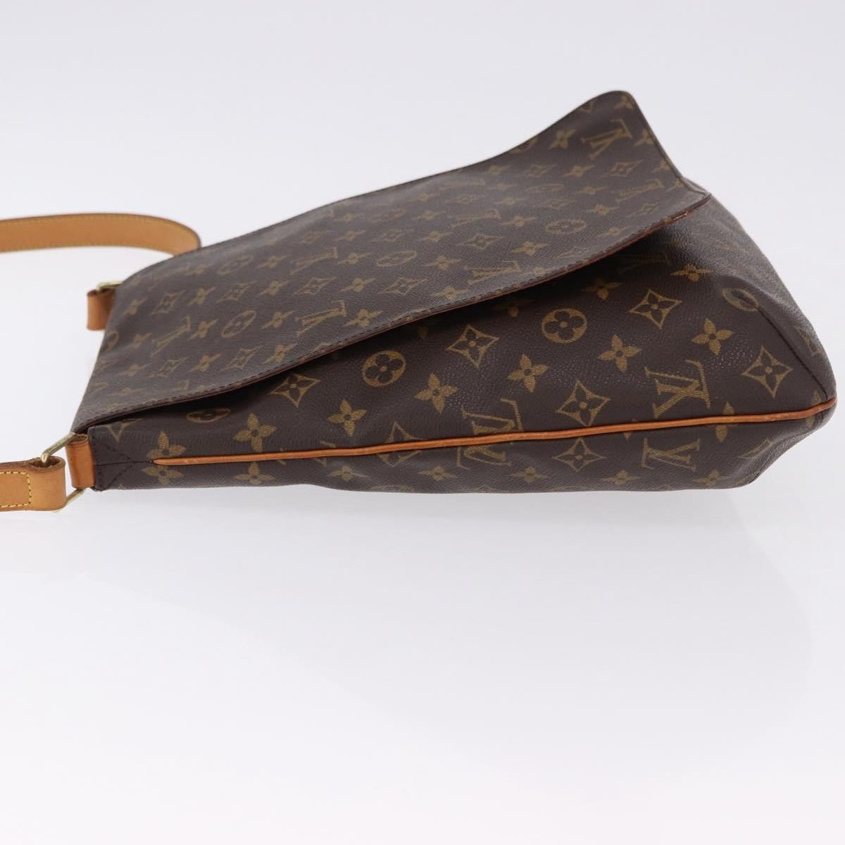 Louis Vuitton Musette Monogram Medium Bruin