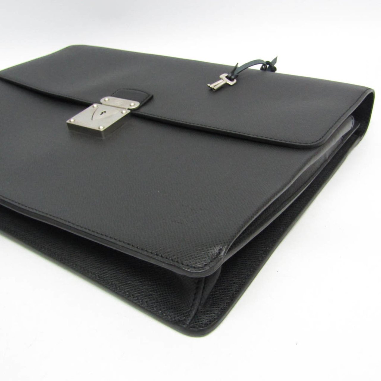 Louis Vuitton Robusto 1 Briefcase Taiga Leather Zwart