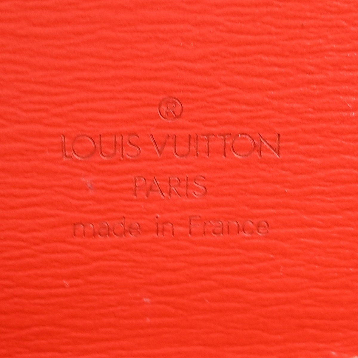 Louis Vuitton Cluny Epi Leather medium Zwart