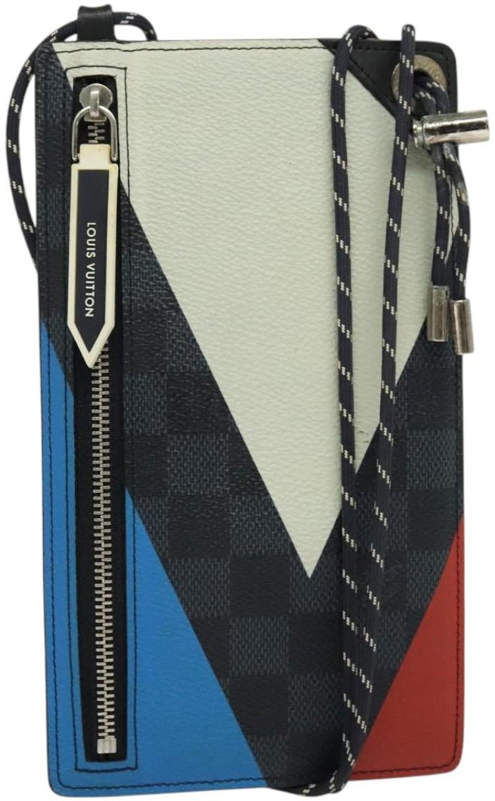 Louis Vuitton Louis Vuitton Pochette Phone Damier Graphite Canvas Grijs