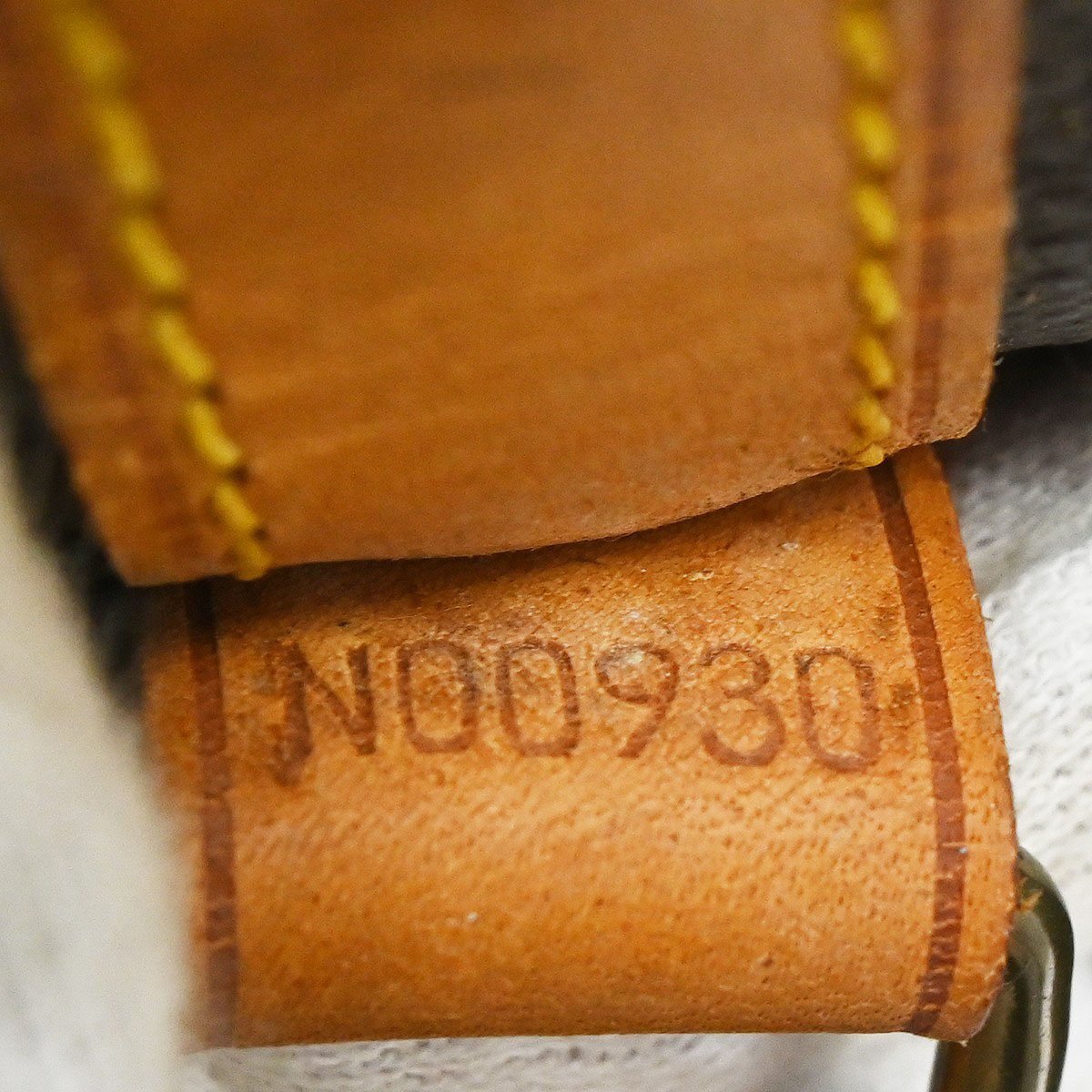 Louis Vuitton Shopping Sac Handbag Monogram Canvas GM Bruin