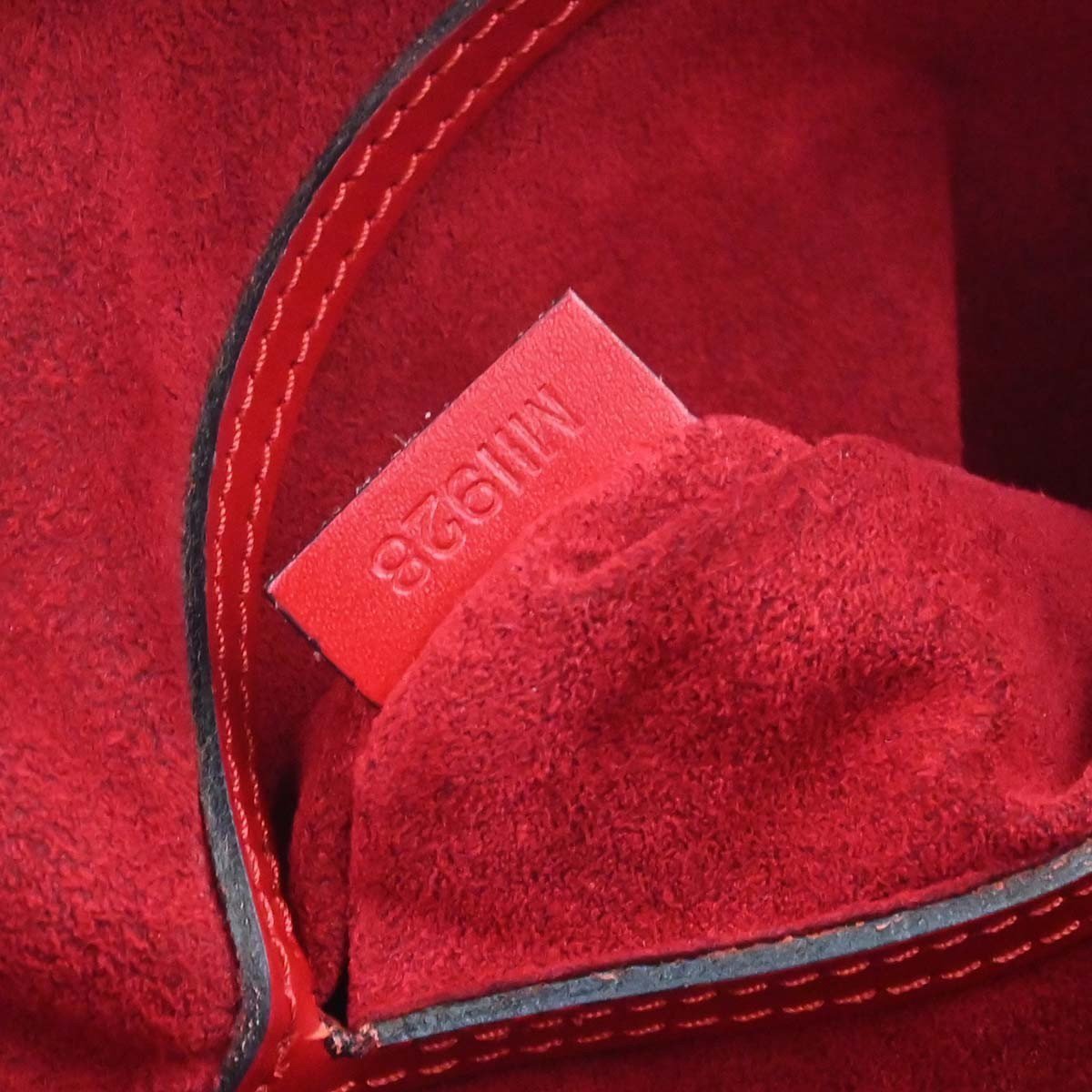 Louis Vuitton Alma Epi PM Roze
