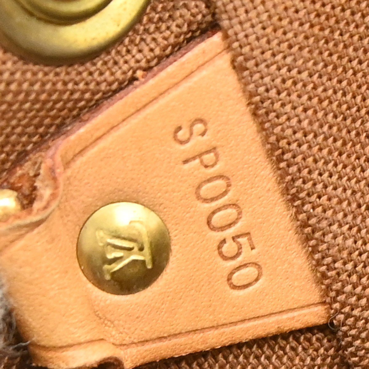 Louis Vuitton Vintage Montsouris Monogram Canvas Mini Bruin