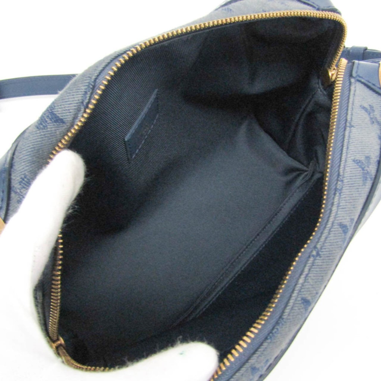Louis Vuitton Soft Trunk Monogram Denim Blauw