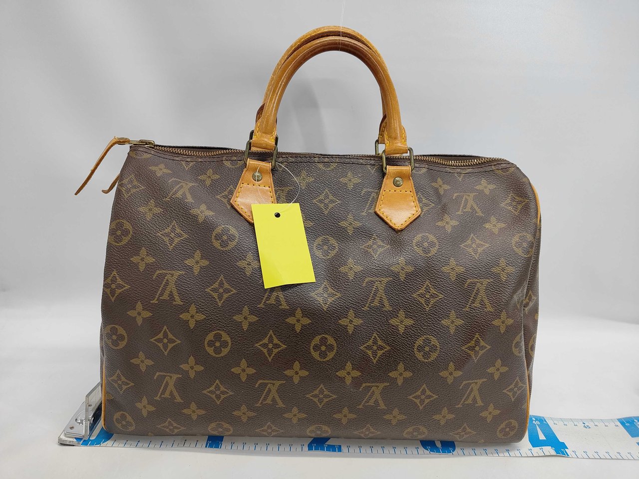 Louis Vuitton Louis Vuitton Speedy Bandouliere Bag Monogram Canvas 35 Bruin