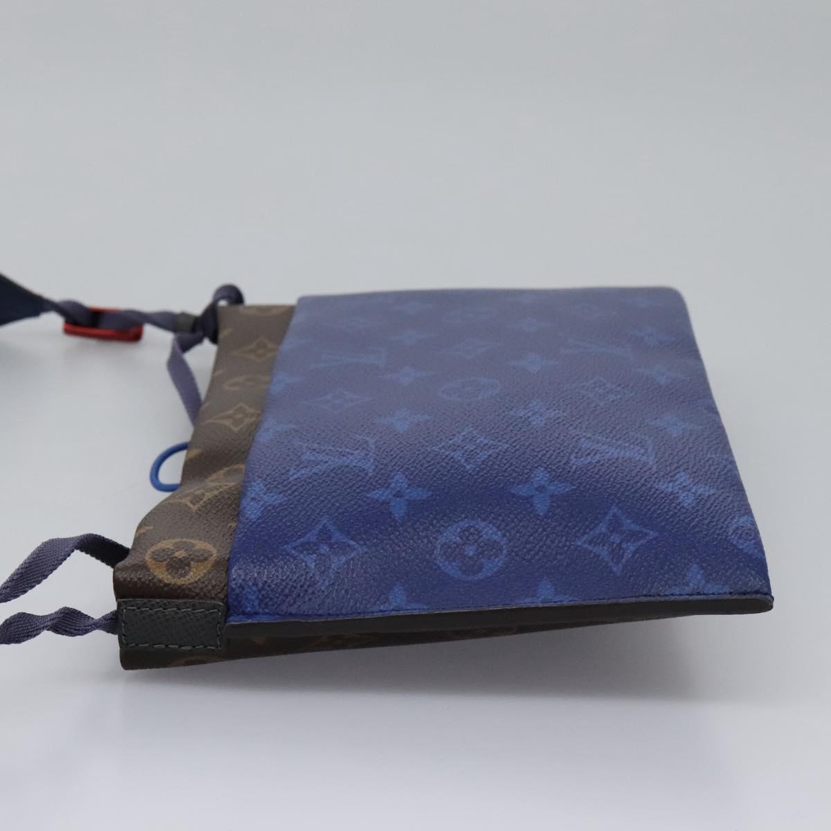 Louis Vuitton Louis Vuitton Outdoor Pouch Limited Edition Monogram Pacific Canvas Medium Blauw