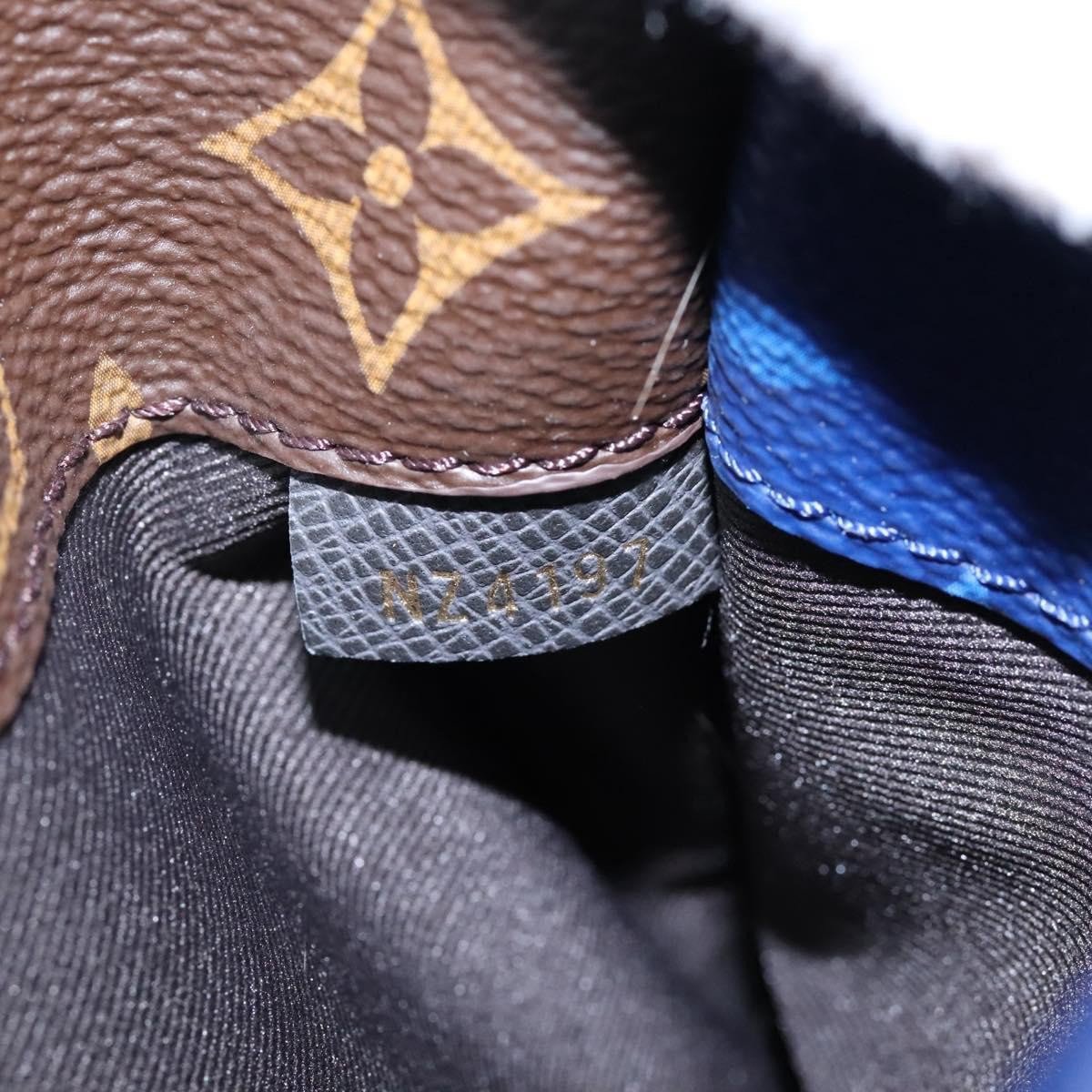 Louis Vuitton Outdoor Pouch Limited Edition Monogram Pacific Canvas Medium Blauw