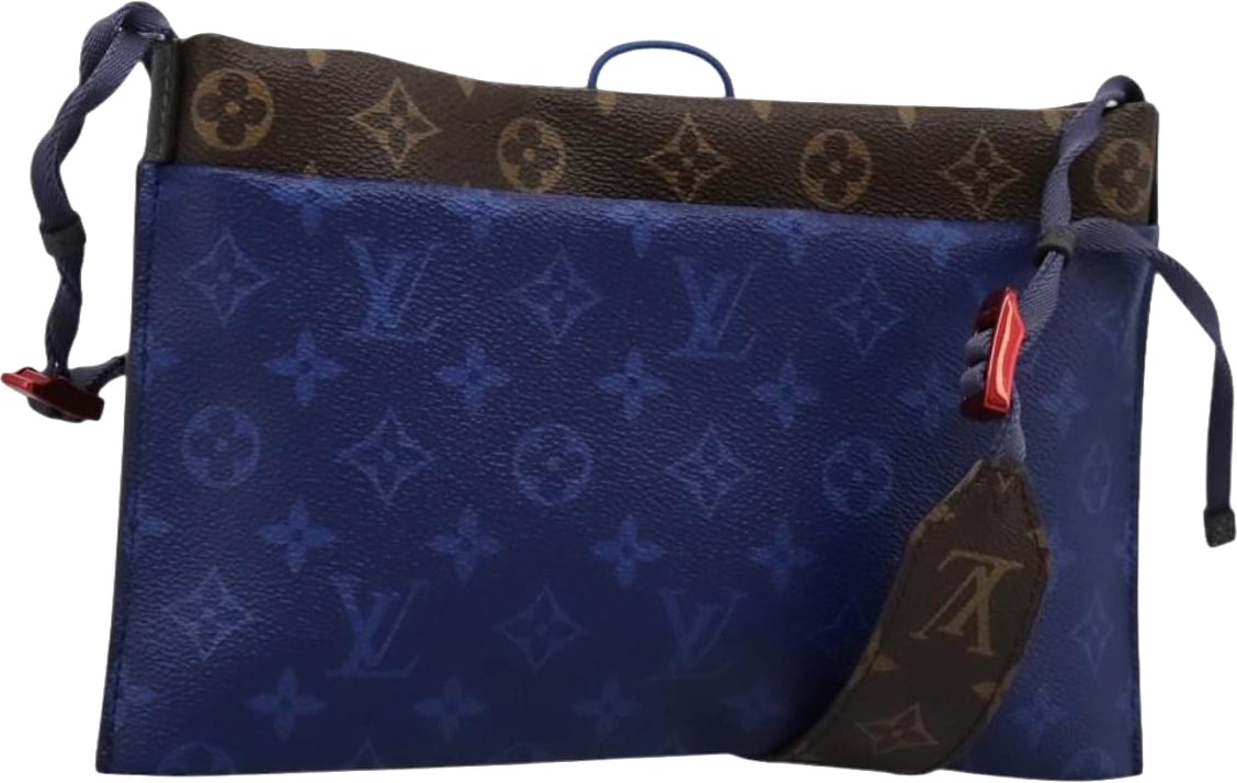 Louis Vuitton Outdoor Pouch Limited Edition Monogram Pacific Canvas Medium Blauw