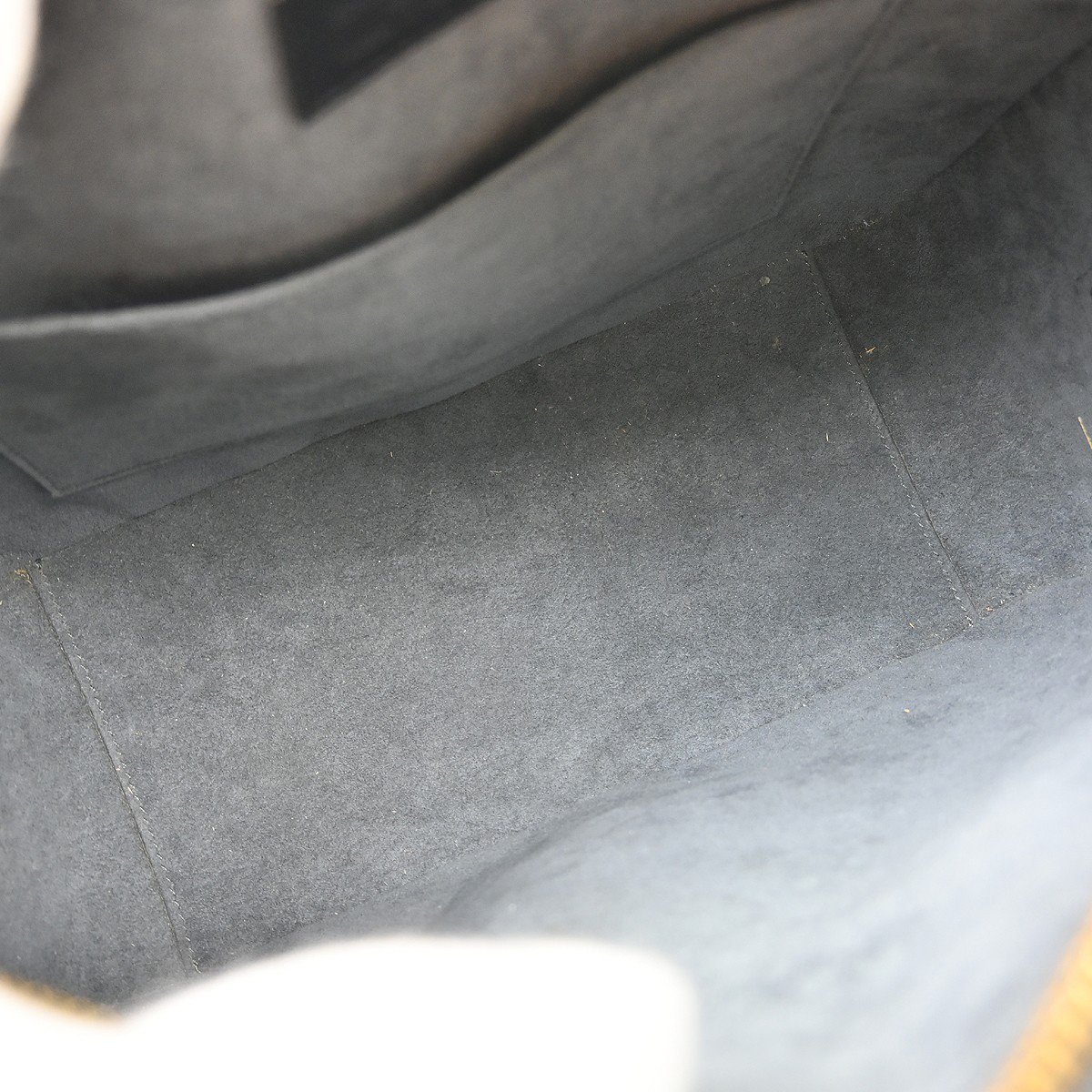 Louis Vuitton Sablons Epi Leather Zwart