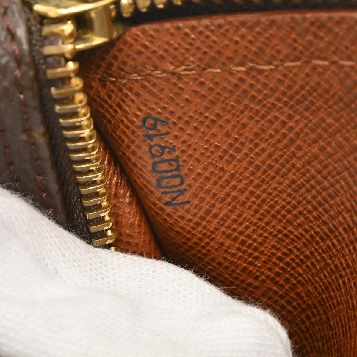 Louis Vuitton Papillon Monogram Canvas 30 Bruin