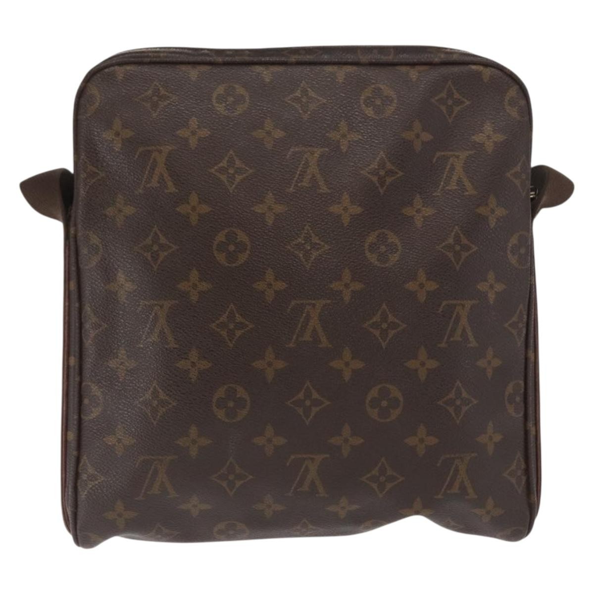 Louis Vuitton Louis Vuitton Trotteur Beaubourg Handbag Monogram Canvas Bruin