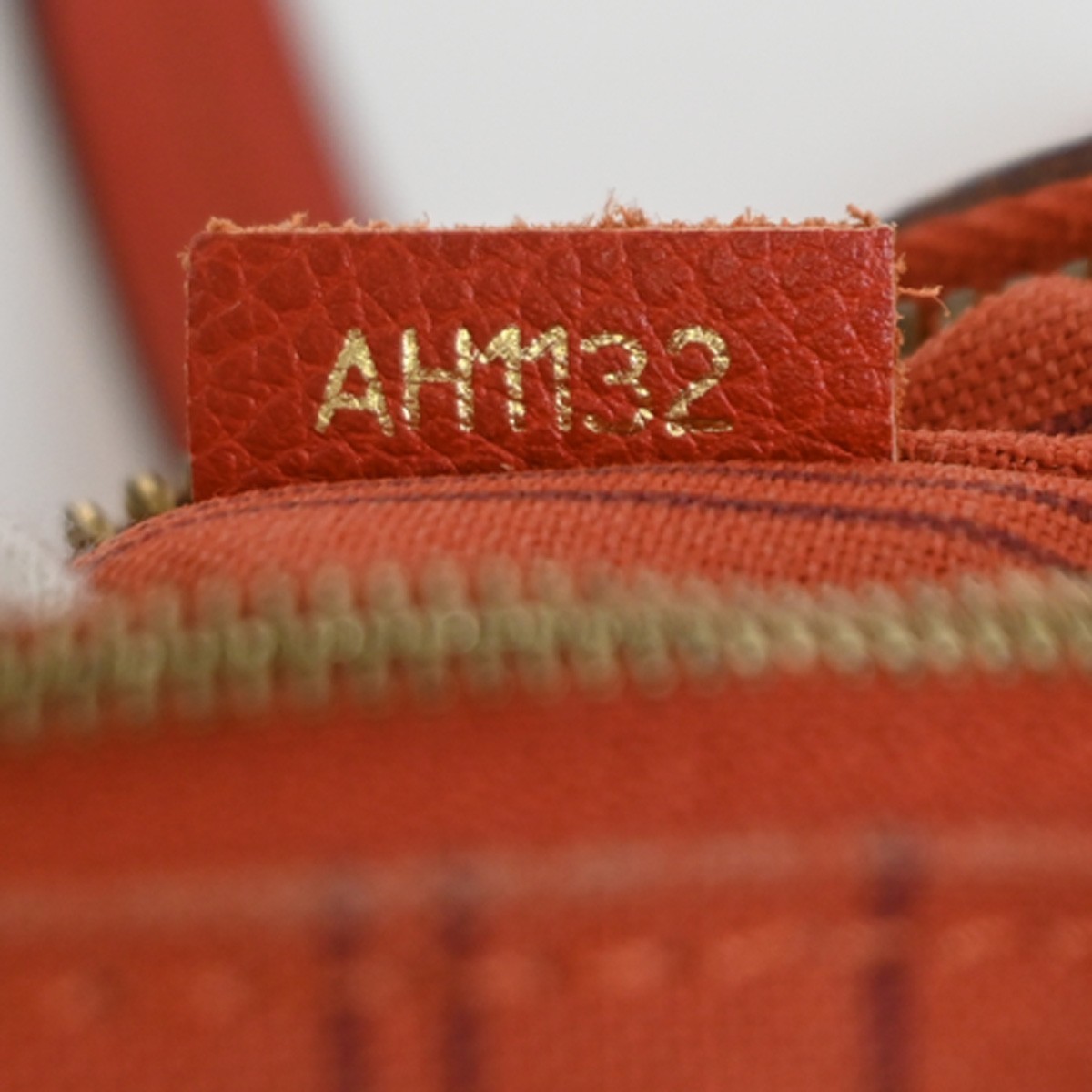 Louis Vuitton Louis Vuitton Lumineuse Handbag Monogram Empreinte Leather PM Rood