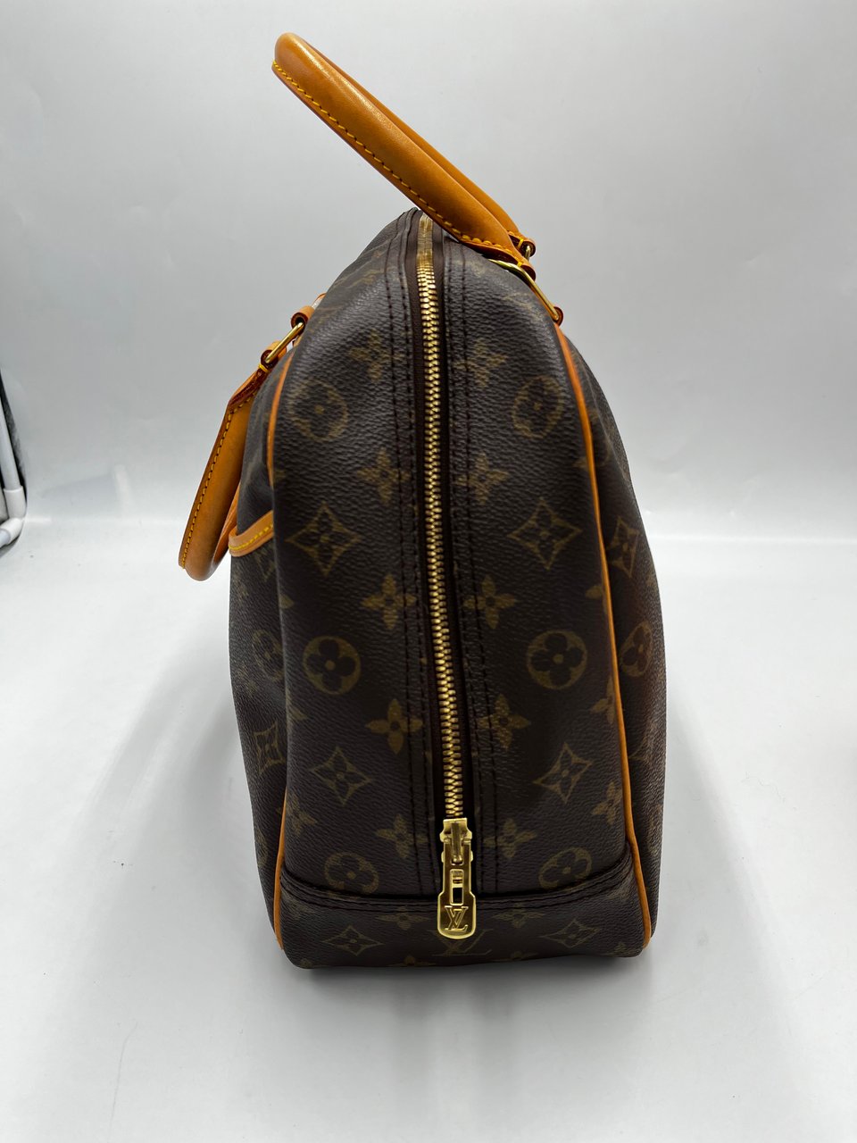 Louis Vuitton Deauville Monogram Canvas 34 Bruin