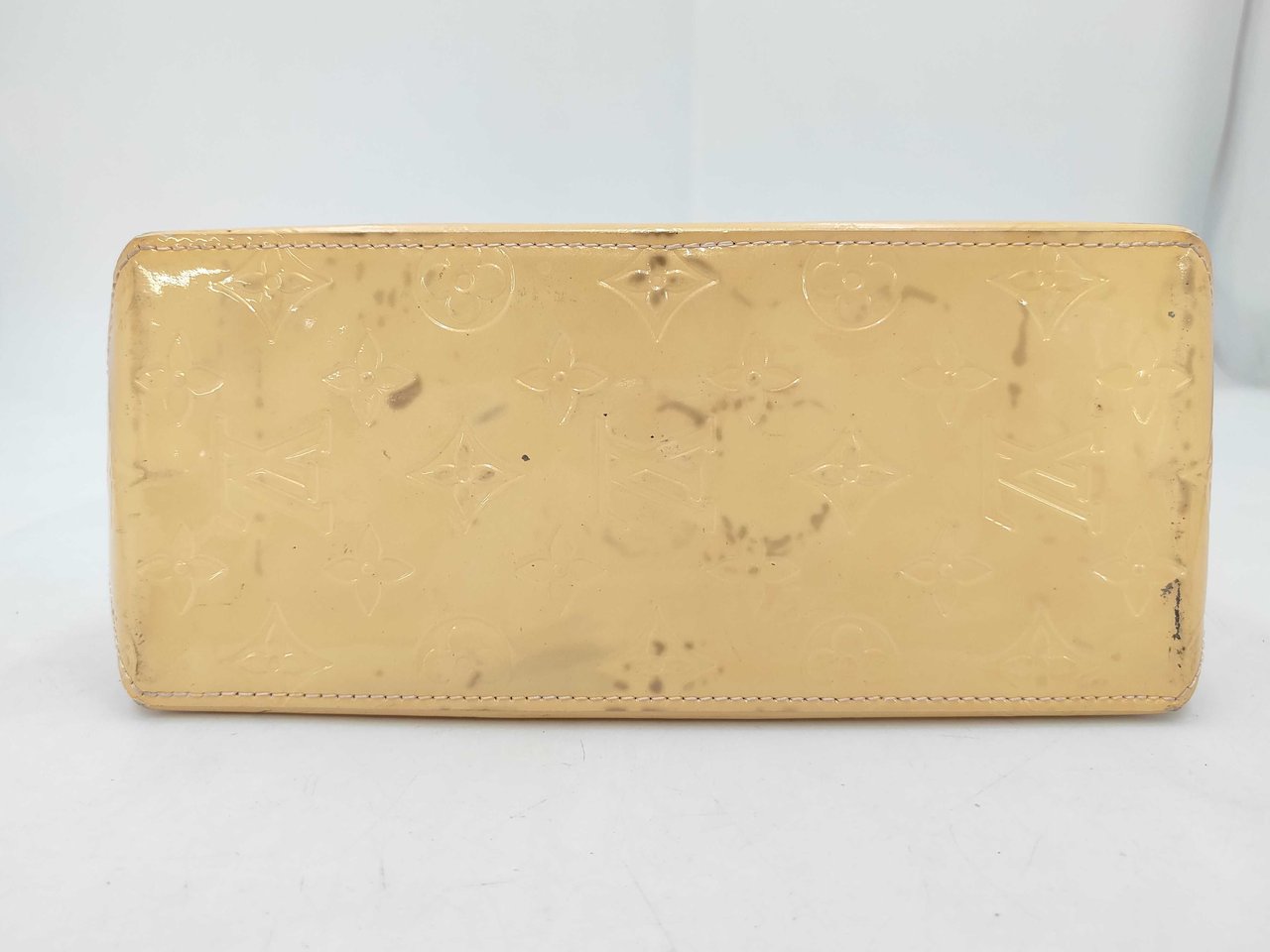 Louis Vuitton Reade Monogram Vernis PM Beige