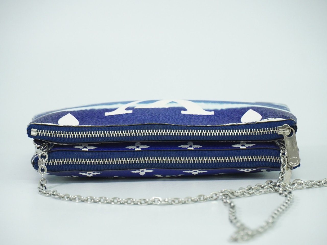 Louis Vuitton Louis Vuitton Double Zip Pochette Limited Edition Escale Monogram Giant Blauw