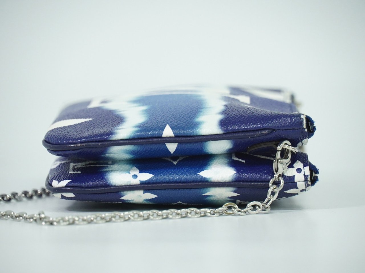 Louis Vuitton Louis Vuitton Double Zip Pochette Limited Edition Escale Monogram Giant Blauw