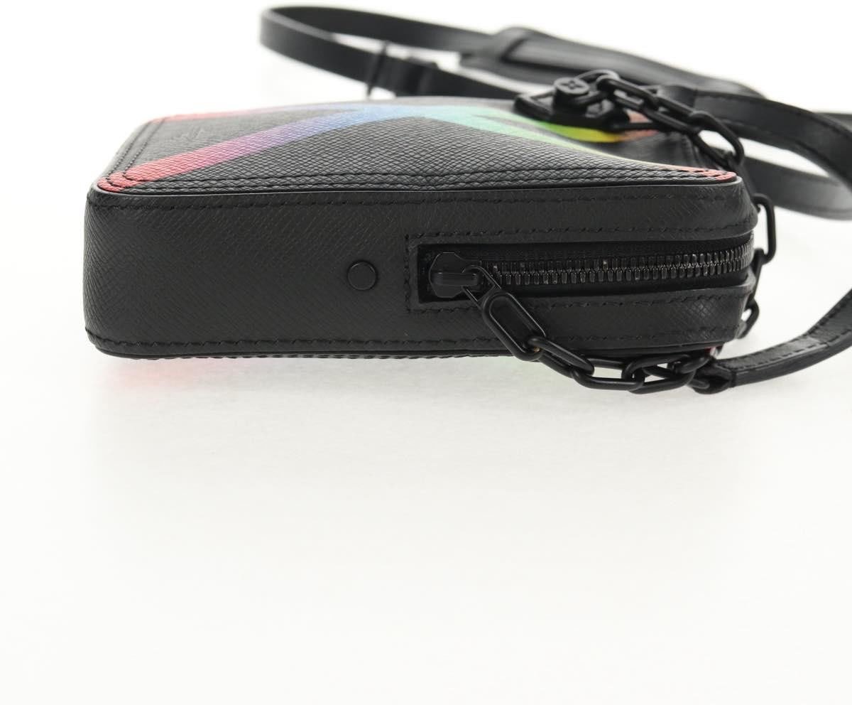 Louis Vuitton Louis Vuitton Danube Messenger Bag Rainbow Taiga Leather Zwart