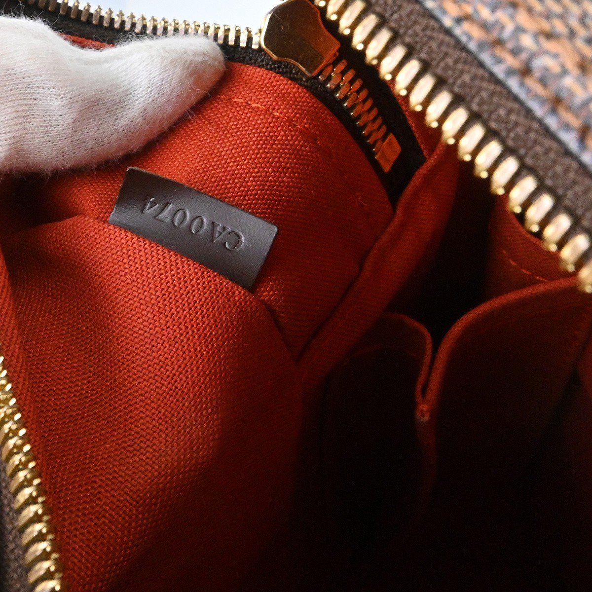 Louis Vuitton Olav Handbag Damier MM Bruin