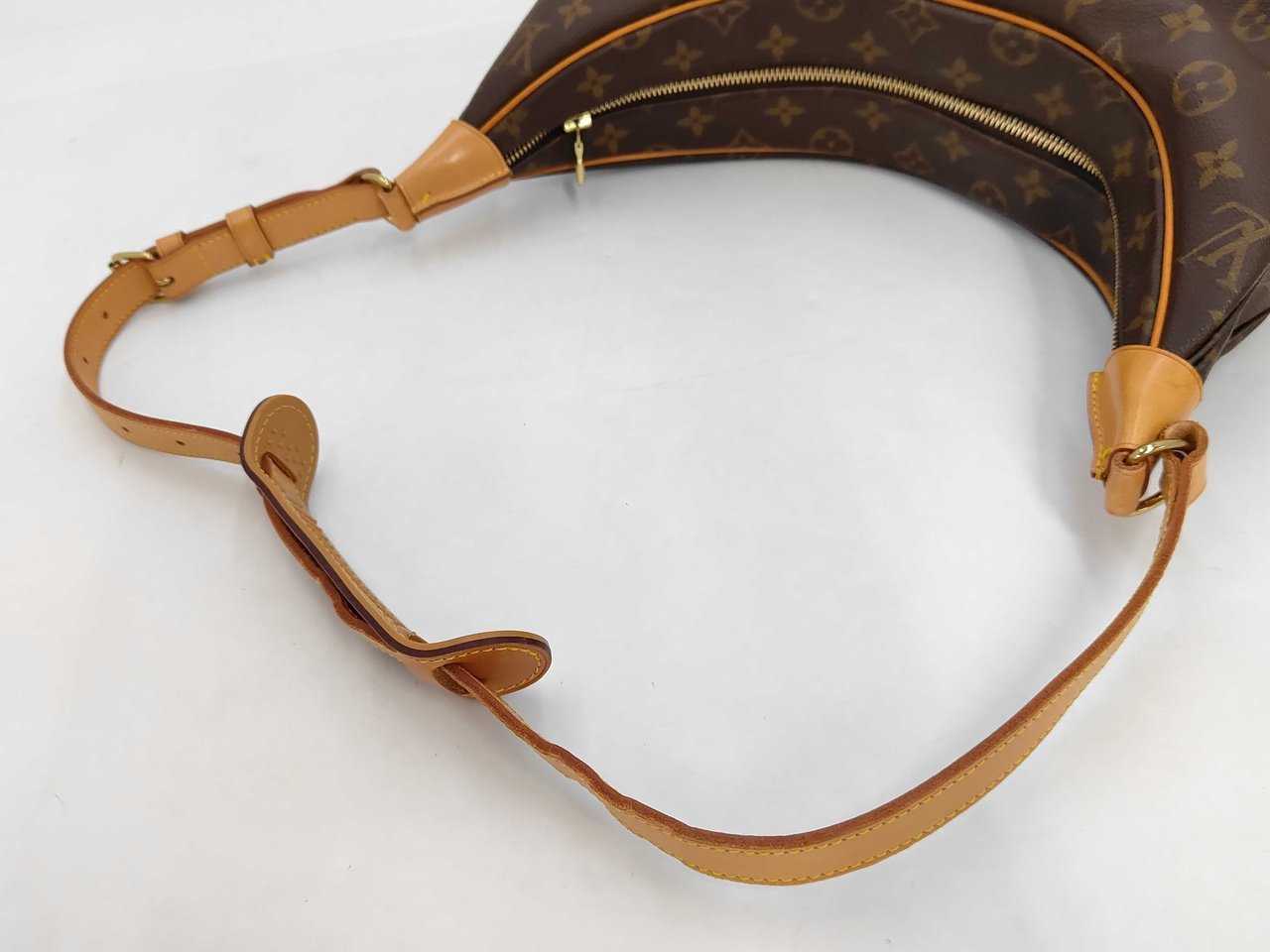 Louis Vuitton Boulogne Monogram Canvas 35 Bruin