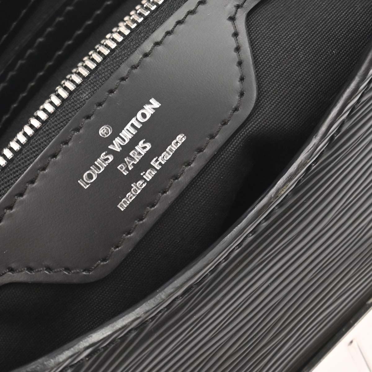 Louis Vuitton Montaigne Sac Epi Leather Zwart