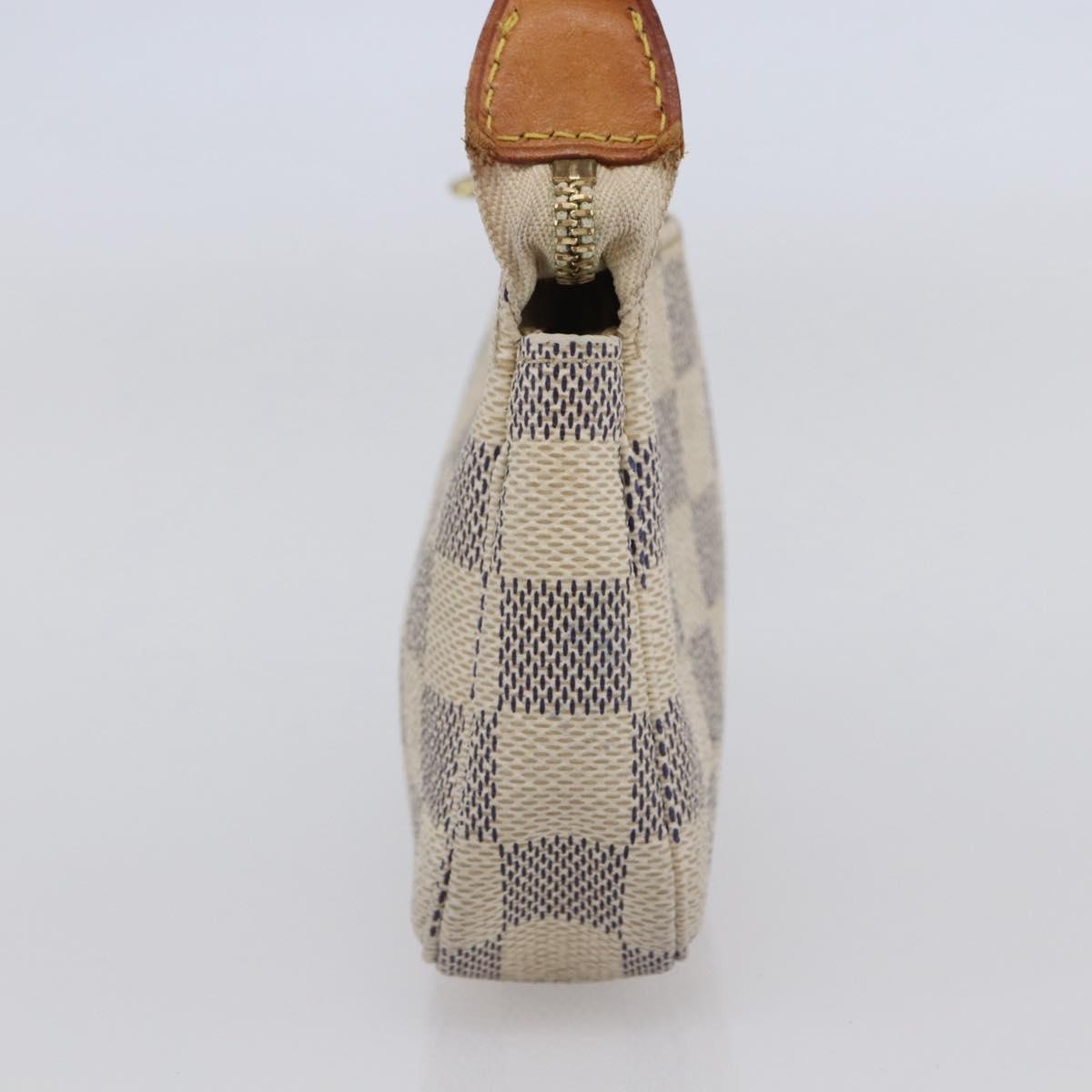 Louis Vuitton Louis Vuitton Pochette Accessoires Damier Mini Wit