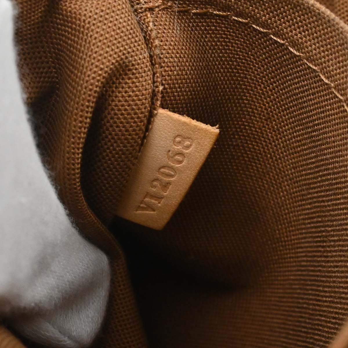 Louis Vuitton Tivoli Monogram PM Bruin