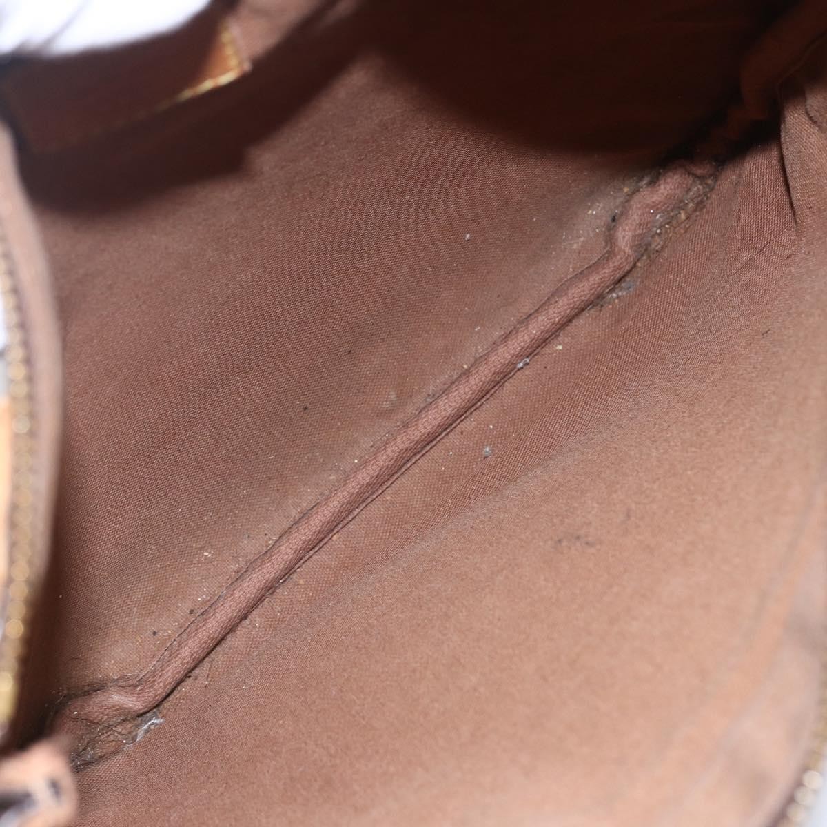 Louis Vuitton Louis Vuitton Bosphore Pochette Monogram Canvas Bruin