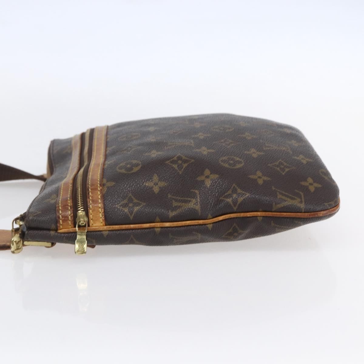 Louis Vuitton Louis Vuitton Bosphore Pochette Monogram Canvas Bruin