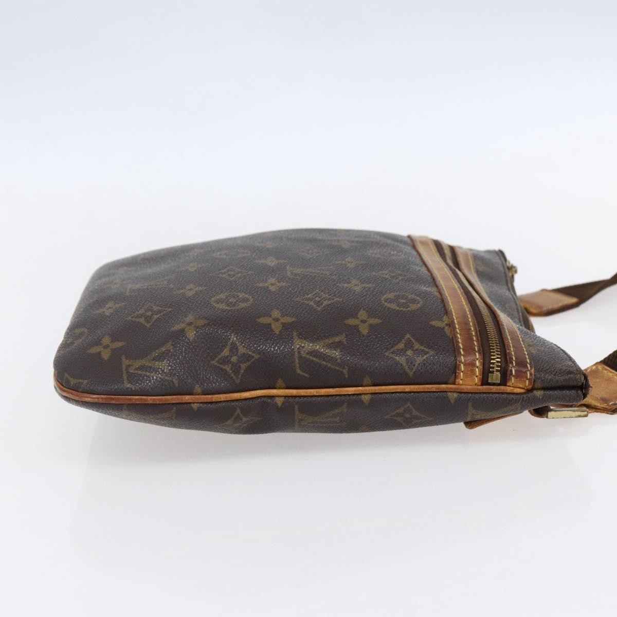Louis Vuitton Louis Vuitton Bosphore Pochette Monogram Canvas Bruin