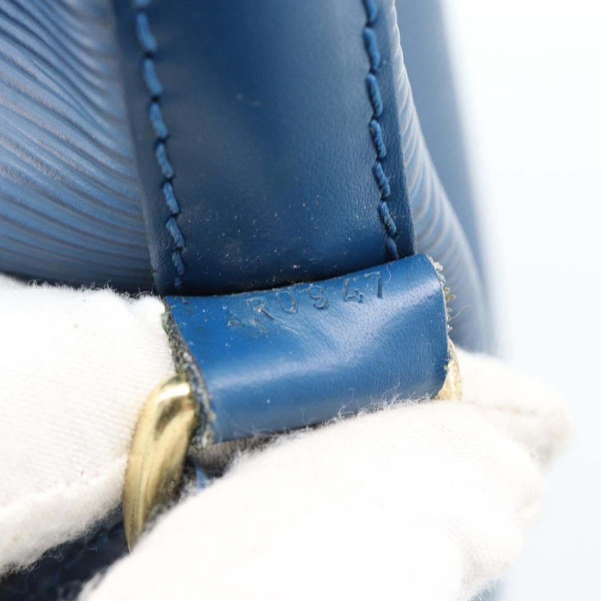Louis Vuitton Noe Handbag Epi Leather Petit Noé Blauw