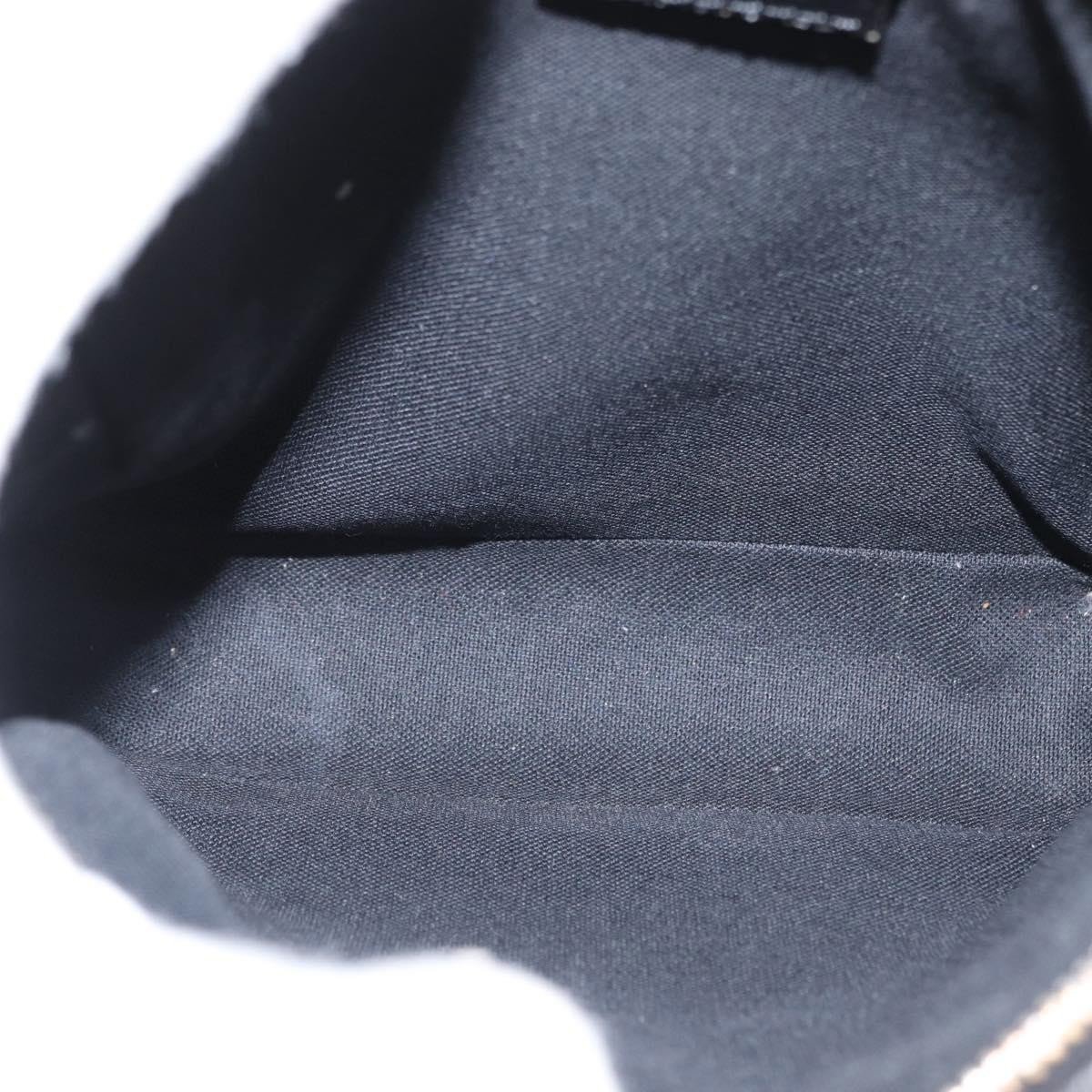 Louis Vuitton Louis Vuitton Sayan Messenger Bag Taiga Leather and Canvas Zwart