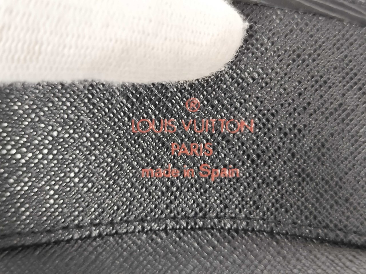 Louis Vuitton Iris Wallet NM Epi Zwart