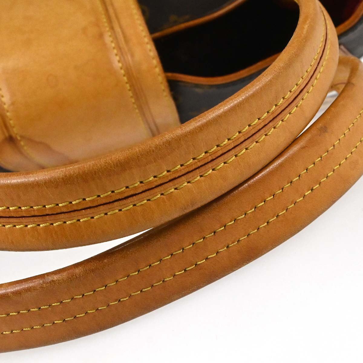 Louis Vuitton Griet Monogram Medium Bruin
