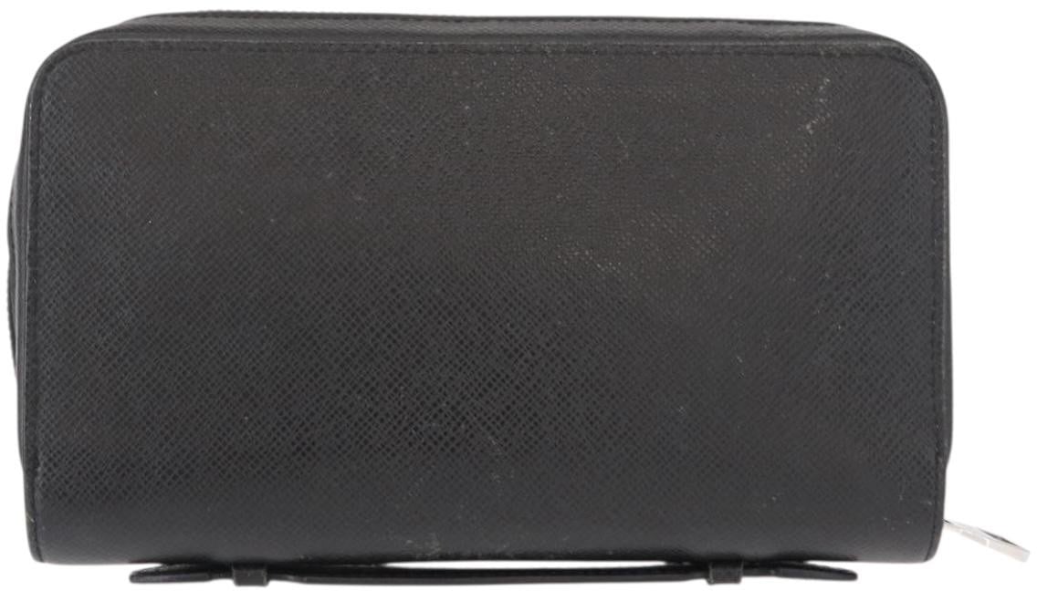 Louis Vuitton Louis Vuitton Zippy XL Taiga Leather Zwart