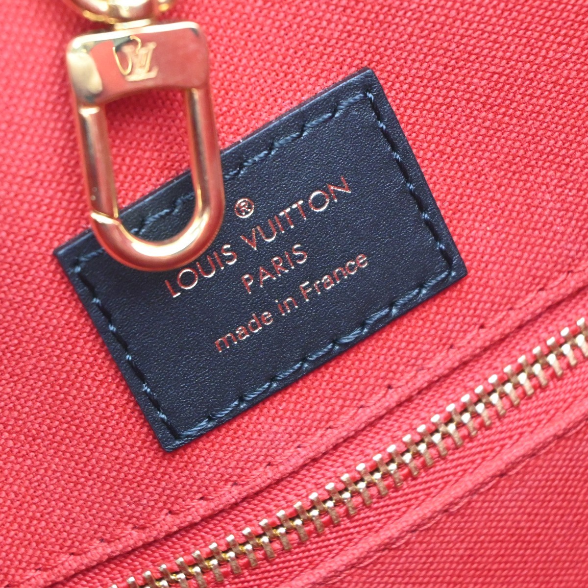 Louis Vuitton Louis Vuitton OnTheGo Tote Monogram Dune Canvas MM Bruin