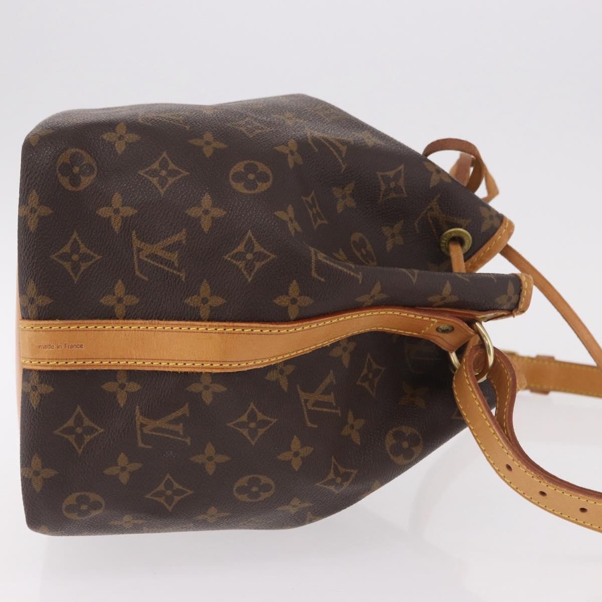 Louis Vuitton Petit Noe Handbag Monogram Canvas Bruin