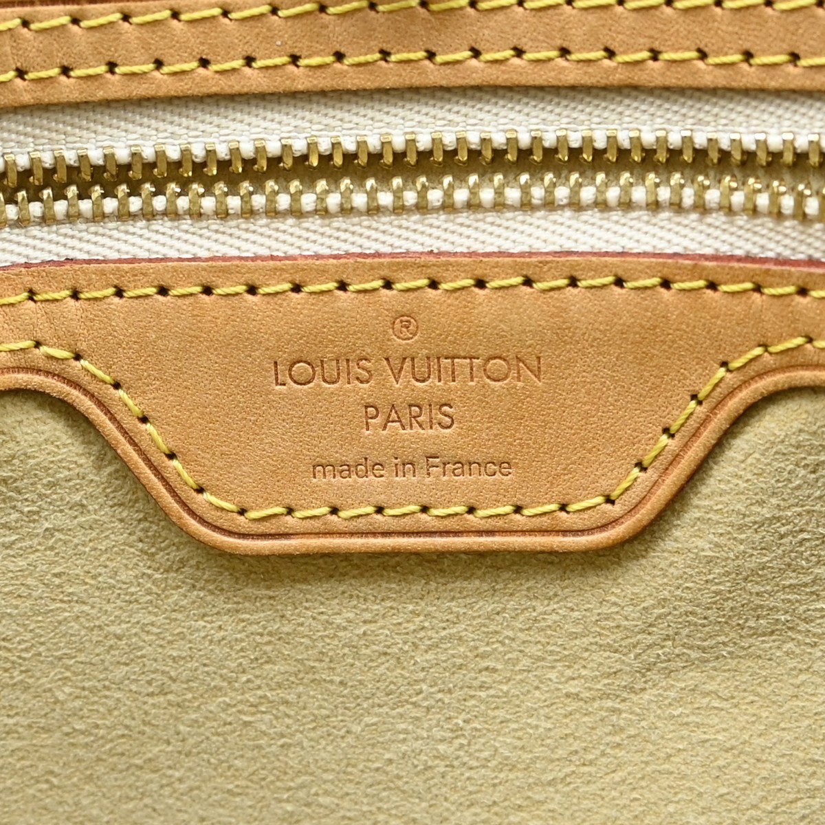 Louis Vuitton Louis Vuitton Hampstead Handbag Damier PM Wit