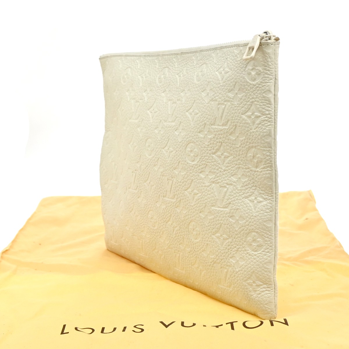 Louis Vuitton Louis Vuitton Pochette A4 Monogram Taurillon Leather Wit
