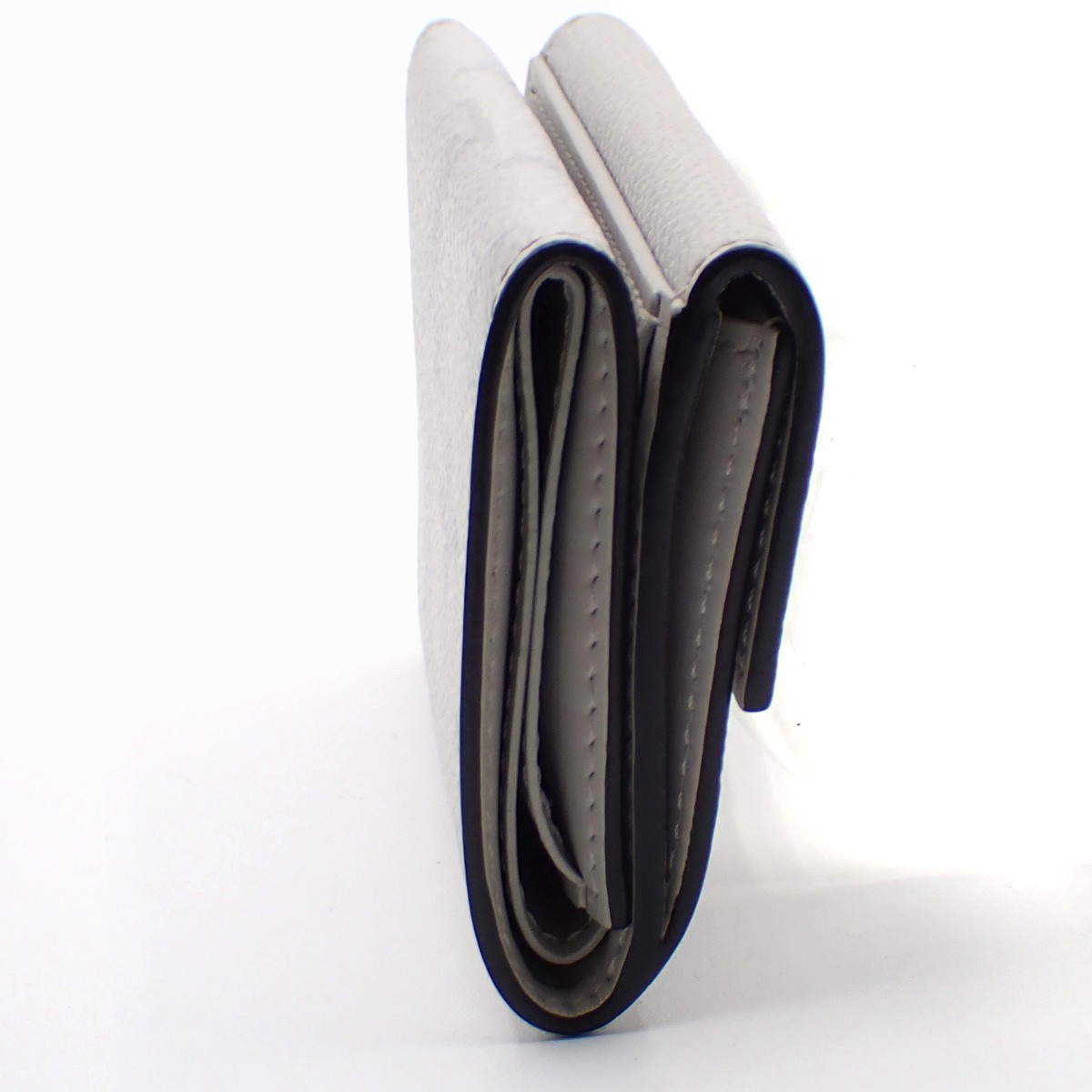 Louis Vuitton Louis Vuitton Discovery Wallet Monogram Taigarama Compact Wit