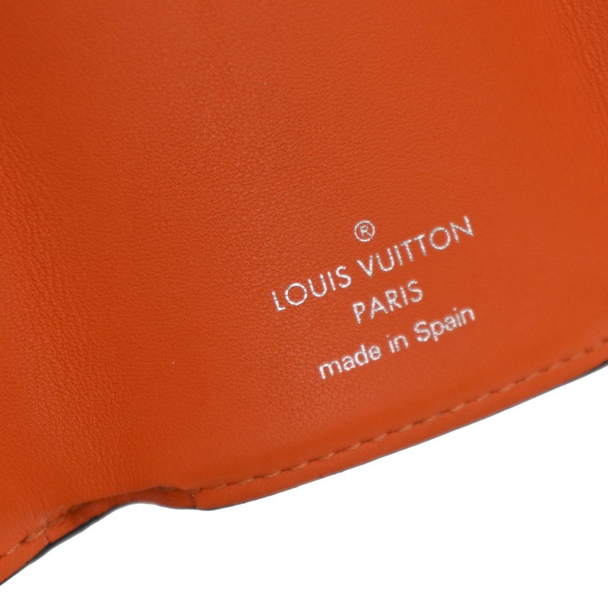 Louis Vuitton Discovery Monogram Taigarama Compact Oranje