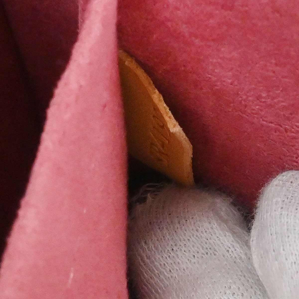 Louis Vuitton Louis Vuitton Twist Handbag Epi Leather MM Rood