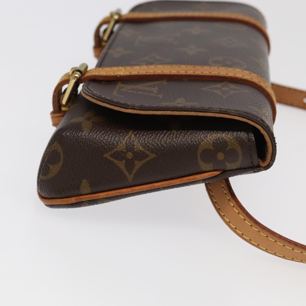Louis Vuitton Louis Vuitton Pochette Marrell Monogram Canvas Bruin