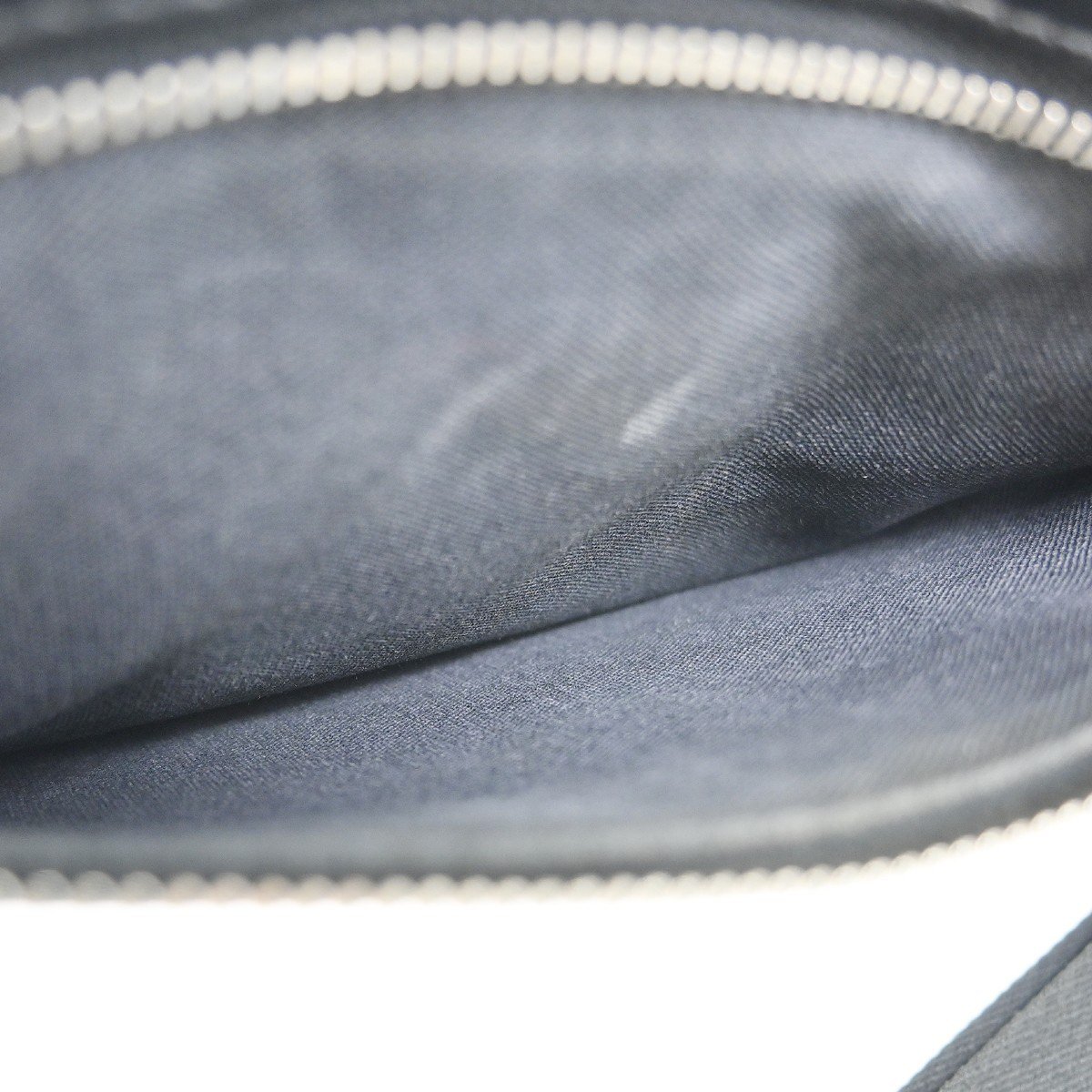 Louis Vuitton Daniel Messenger Damier Graphite MM Zwart
