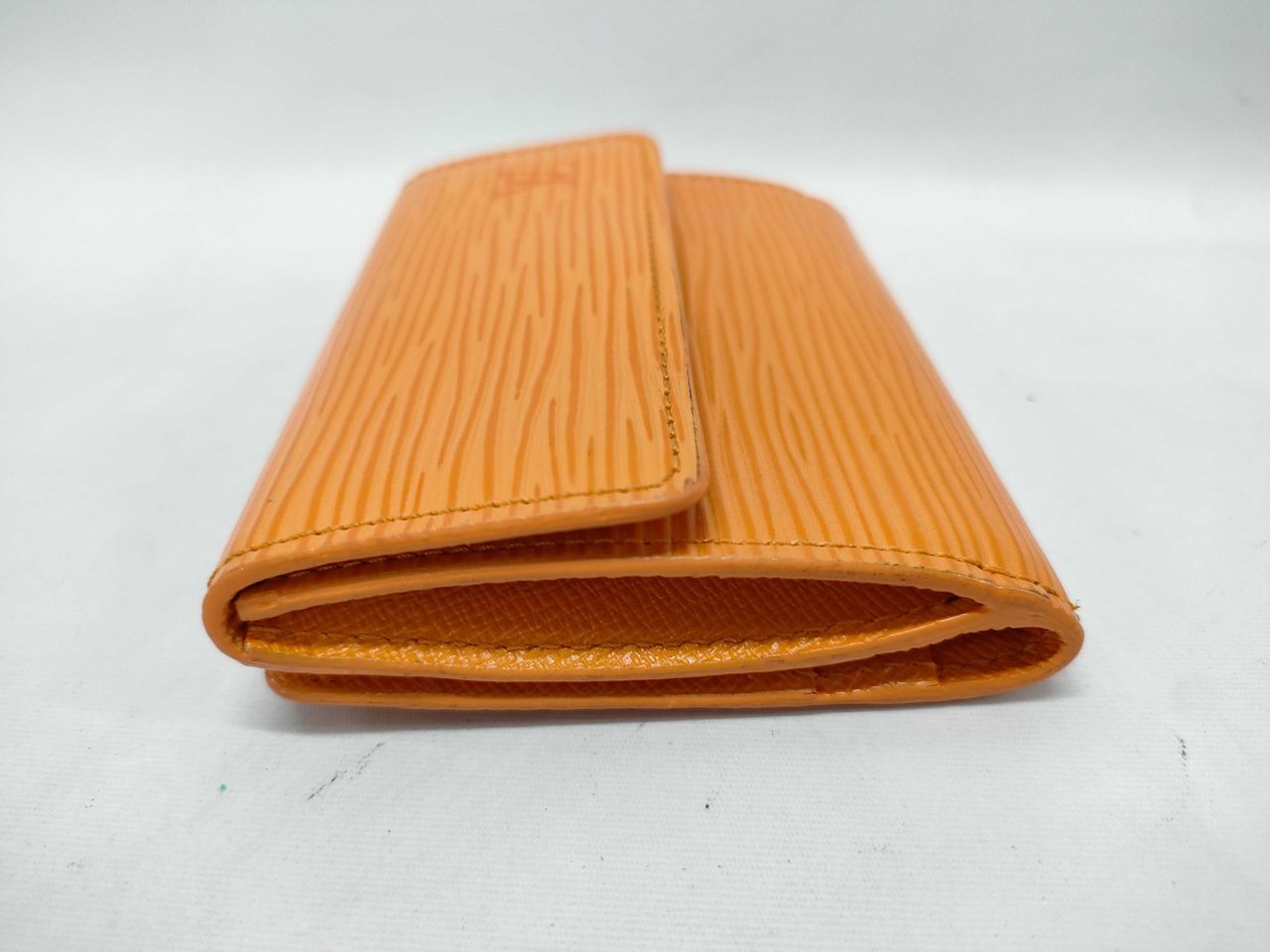 Louis Vuitton Louis Vuitton Ludlow Wallet Epi Leather Zwart