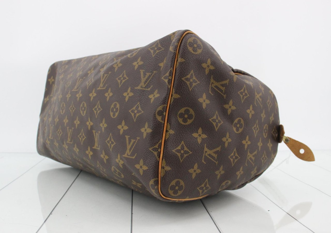 Louis Vuitton Louis Vuitton Speedy Handbag Monogram Canvas 40 Divers